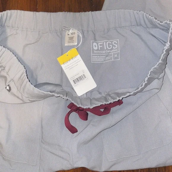 Womens Figs Prestea crop pant cement - Picture 2 of 9